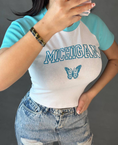 کراپ دو رنگ ابی پروانه