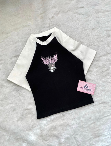 کراپ تیشرت دو رنگ طرح کرومی